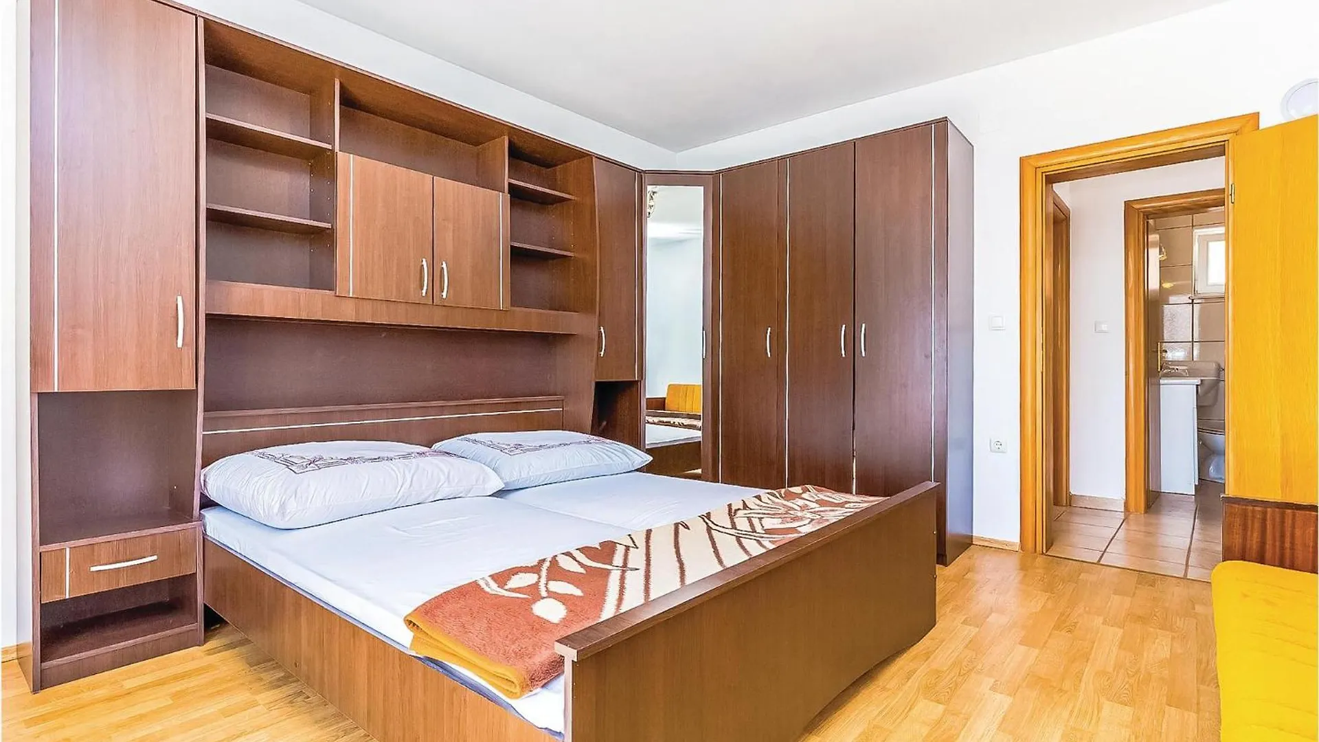 2 Bedroom Awesome Apartment In Grizane Κροατία